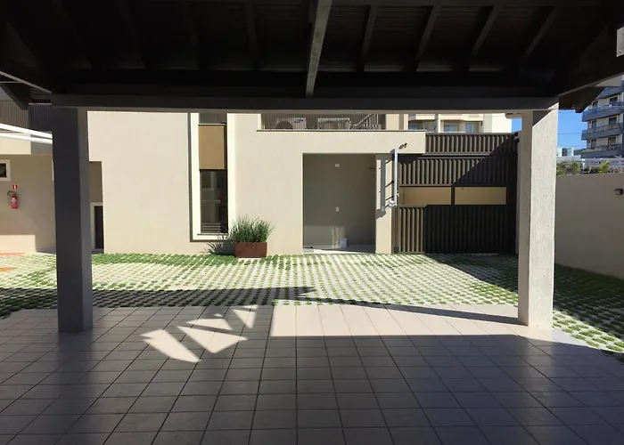 Hotel with pool: Pousada Kia Ora Bombinhas